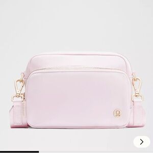 Lululemon Everywhere Crossbody Bag in Blissful Pink/Gold
